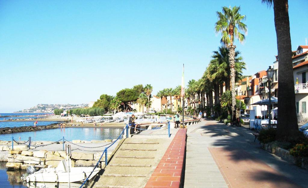 Nino Bixio Apartment Riva Ligure Esterno foto