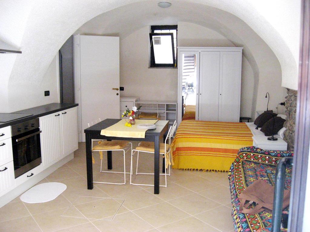 Nino Bixio Apartment Riva Ligure Esterno foto