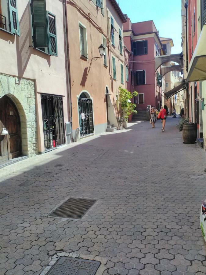 Nino Bixio Apartment Riva Ligure Esterno foto